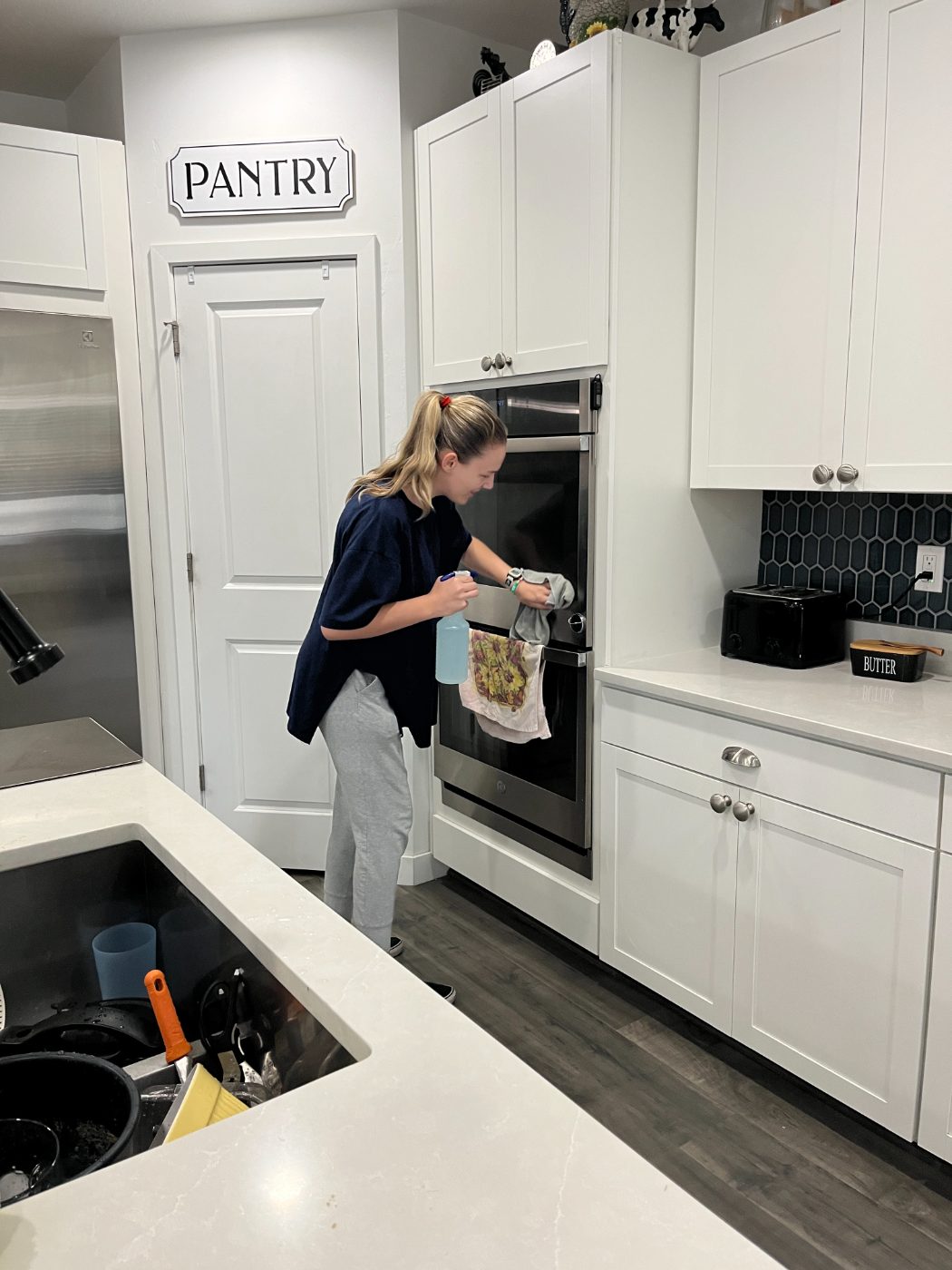 Detailed cleaning inside a kitchen